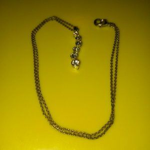 Drop pendant necklace